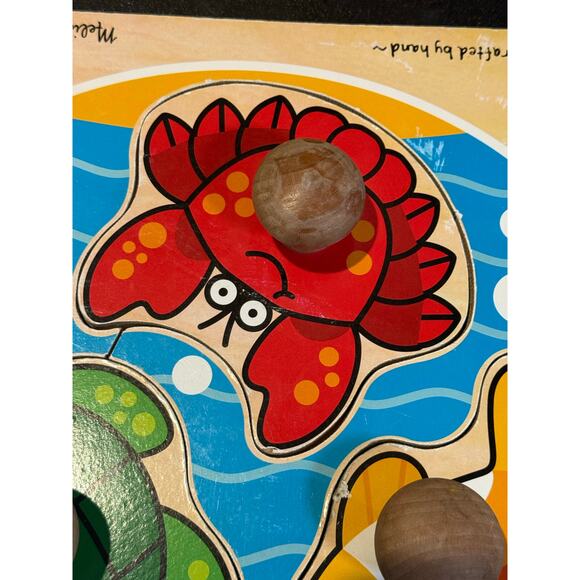 Melissa & Doug Fresh Start Fish Bowl Jumbo Knob Wooden Puzzle 1+ - Picture 3 of 5